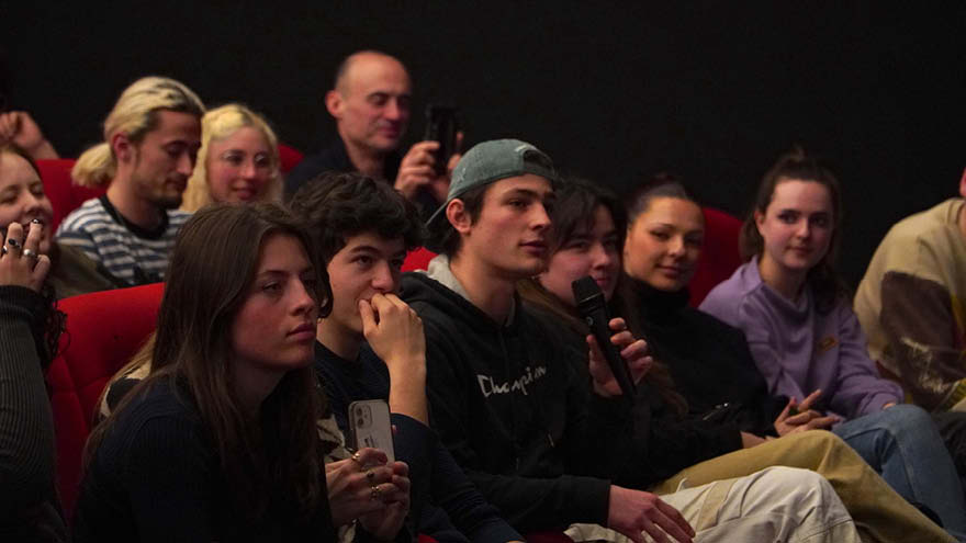 Rencontre exceptionnelle avec Jean Dujardin et les étudiants de l'ESEC